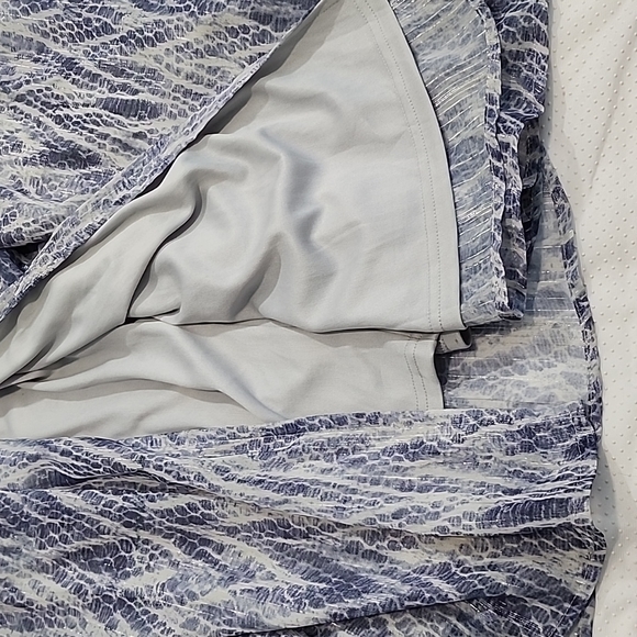 Astr the Label Cutout Halter Abstract Print Maxi Special Occasion Dress. - Picture 11 of 13